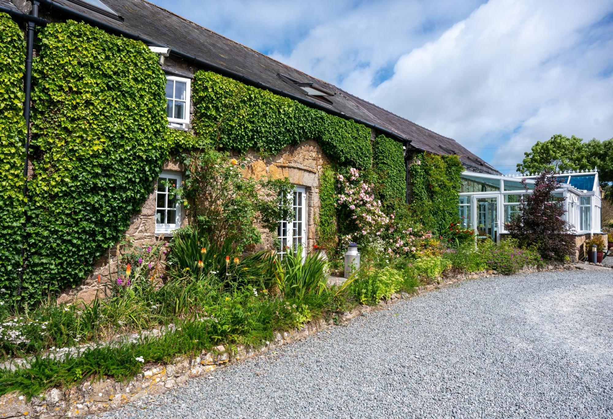 Nant Yr Odyn Country Hotel & Restaurant Ltd Llangefni Exteriör bild
