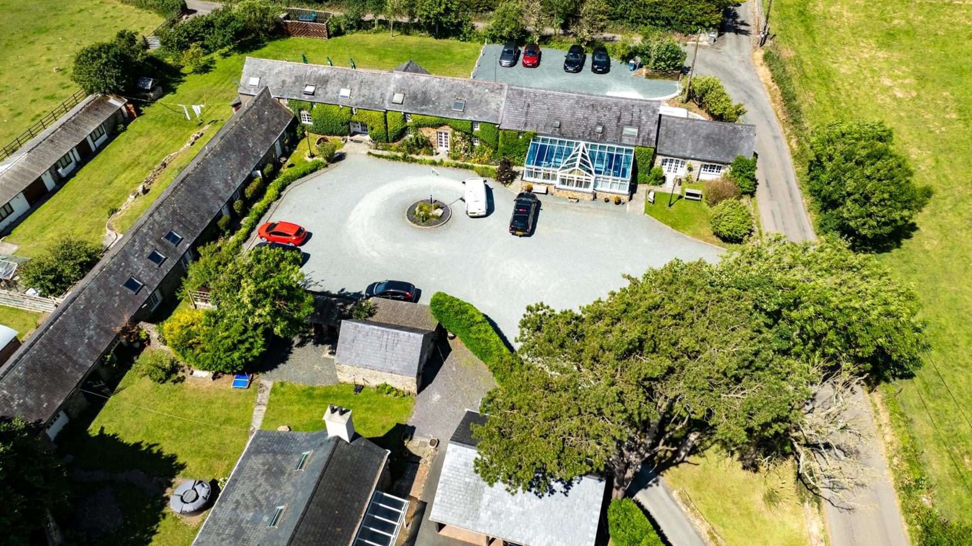 Nant Yr Odyn Country Hotel & Restaurant Ltd Llangefni Exteriör bild