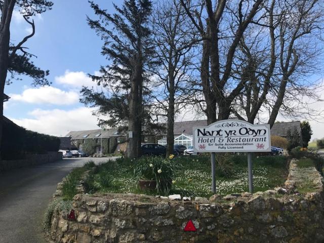 Nant Yr Odyn Country Hotel & Restaurant Ltd Llangefni Exteriör bild
